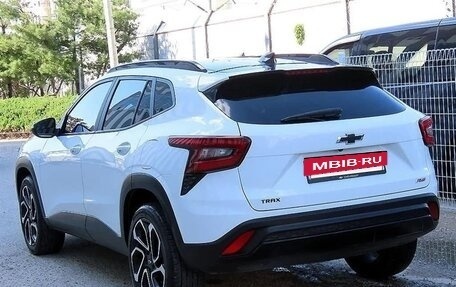 Chevrolet Trax, 2023 год, 1 268 000 рублей, 3 фотография