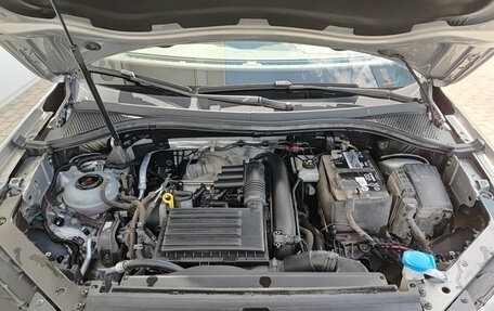 Volkswagen Tiguan II, 2020 год, 2 450 000 рублей, 9 фотография