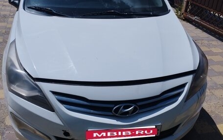 Hyundai Solaris II рестайлинг, 2016 год, 450 000 рублей, 4 фотография