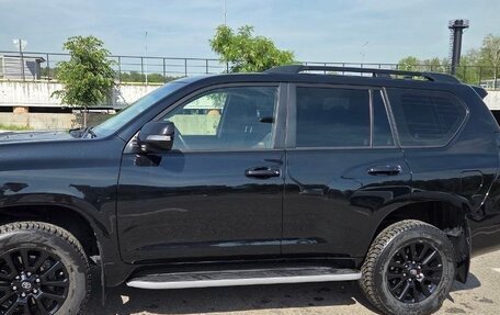 Toyota Land Cruiser Prado 150 рестайлинг 2, 2021 год, 6 590 000 рублей, 12 фотография