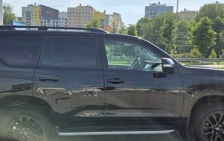 Toyota Land Cruiser Prado 150 рестайлинг 2, 2021 год, 6 590 000 рублей, 10 фотография