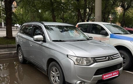 Mitsubishi Outlander III рестайлинг 3, 2013 год, 1 150 000 рублей, 1 фотография