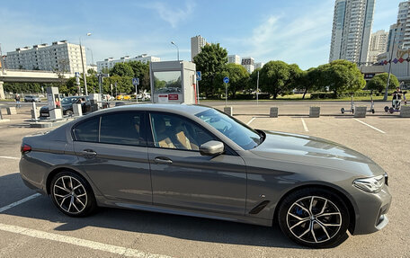 BMW 5 серия, 2021 год, 6 400 000 рублей, 2 фотография