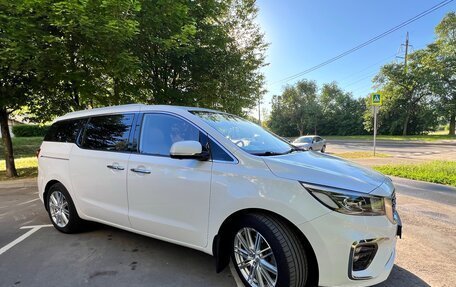 KIA Carnival III, 2020 год, 3 350 000 рублей, 2 фотография