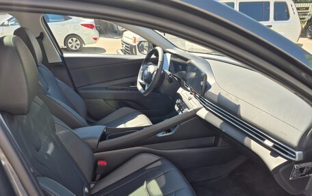 Hyundai Elantra, 2026 год, 2 049 000 рублей, 16 фотография