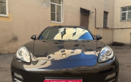 Porsche Panamera II рестайлинг, 2012 год, 2 520 000 рублей, 2 фотография