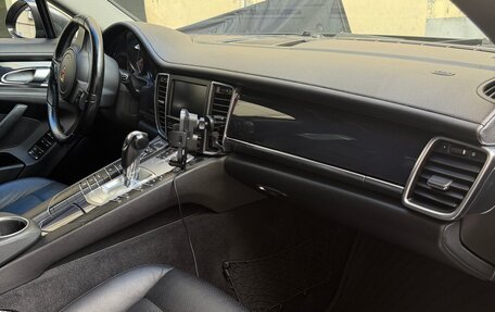 Porsche Panamera II рестайлинг, 2012 год, 2 520 000 рублей, 10 фотография