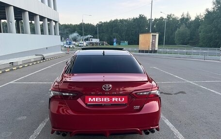 Toyota Camry, 2021 год, 3 490 000 рублей, 3 фотография