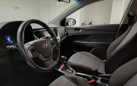 Hyundai Solaris II рестайлинг, 2018 год, 1 089 000 рублей, 20 фотография