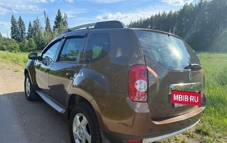 Renault Duster I рестайлинг, 2014 год, 975 000 рублей, 3 фотография