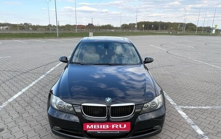 BMW 3 серия, 2005 год, 950 000 рублей, 3 фотография