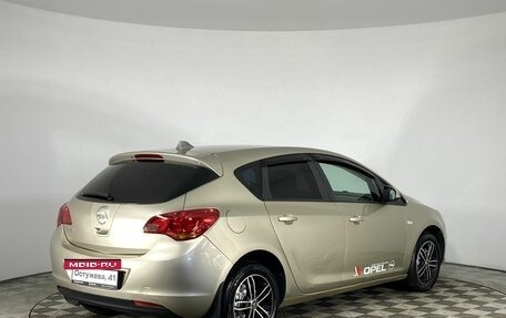 Opel Astra J, 2011 год, 595 000 рублей, 16 фотография