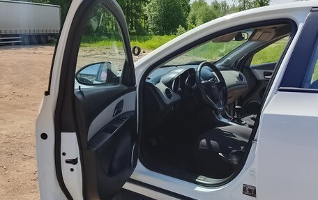 Chevrolet Cruze II, 2013 год, 650 000 рублей, 4 фотография