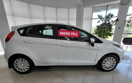 Ford Fiesta, 2016 год, 845 000 рублей, 4 фотография