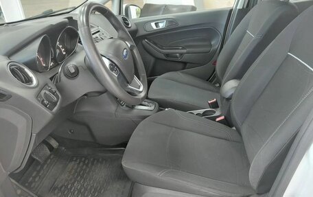 Ford Fiesta, 2016 год, 845 000 рублей, 10 фотография
