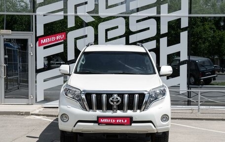 Toyota Land Cruiser Prado 150 рестайлинг 2, 2016 год, 4 260 000 рублей, 3 фотография