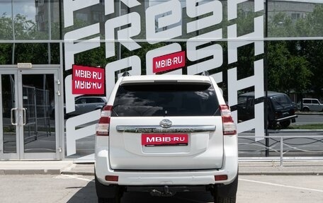 Toyota Land Cruiser Prado 150 рестайлинг 2, 2016 год, 4 260 000 рублей, 4 фотография