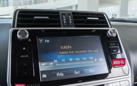 Toyota Land Cruiser Prado 150 рестайлинг 2, 2016 год, 4 260 000 рублей, 19 фотография