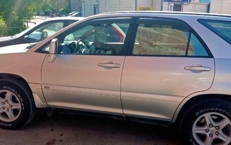 Lexus RX IV рестайлинг, 2001 год, 690 000 рублей, 4 фотография
