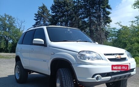 Chevrolet Niva I рестайлинг, 2012 год, 720 000 рублей, 2 фотография