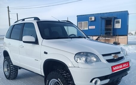 Chevrolet Niva I рестайлинг, 2012 год, 720 000 рублей, 23 фотография