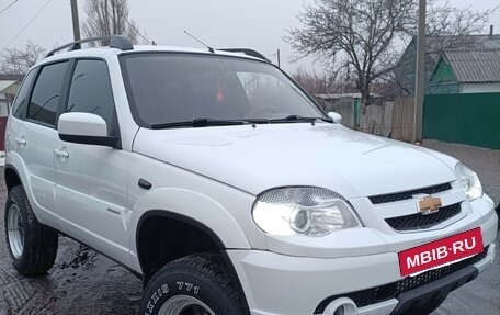 Chevrolet Niva I рестайлинг, 2012 год, 720 000 рублей, 21 фотография