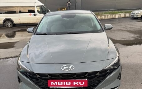 Hyundai Elantra, 2021 год, 2 000 000 рублей, 2 фотография