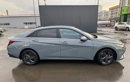Hyundai Elantra, 2021 год, 2 000 000 рублей, 4 фотография