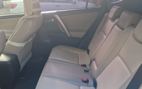 Toyota RAV4, 2014 год, 2 850 000 рублей, 14 фотография