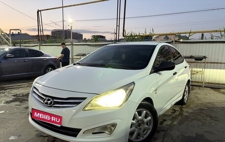 Hyundai Solaris II рестайлинг, 2015 год, 779 000 рублей, 1 фотография