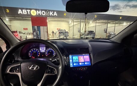 Hyundai Solaris II рестайлинг, 2015 год, 779 000 рублей, 4 фотография