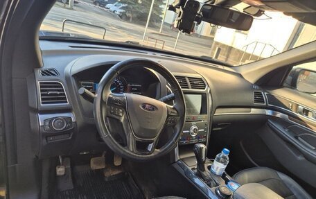 Ford Explorer VI, 2018 год, 3 150 000 рублей, 4 фотография