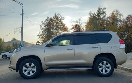Toyota Land Cruiser Prado 150 рестайлинг 2, 2011 год, 2 490 000 рублей, 2 фотография