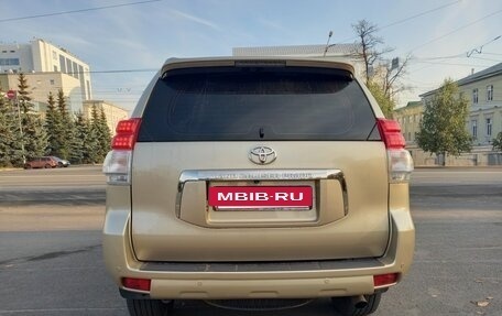 Toyota Land Cruiser Prado 150 рестайлинг 2, 2011 год, 2 490 000 рублей, 6 фотография