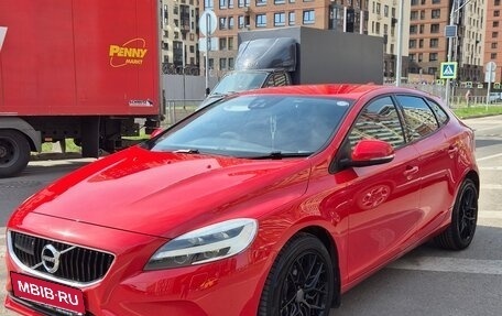 Volvo V40 II рестайлинг, 2016 год, 1 585 000 рублей, 1 фотография