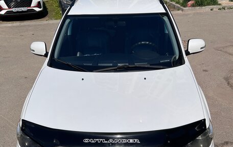 Mitsubishi Outlander III рестайлинг 3, 2010 год, 1 250 000 рублей, 9 фотография