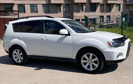 Mitsubishi Outlander III рестайлинг 3, 2010 год, 1 250 000 рублей, 3 фотография
