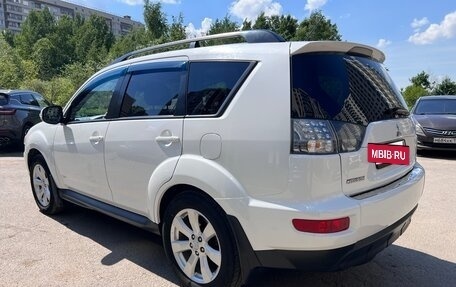 Mitsubishi Outlander III рестайлинг 3, 2010 год, 1 250 000 рублей, 6 фотография