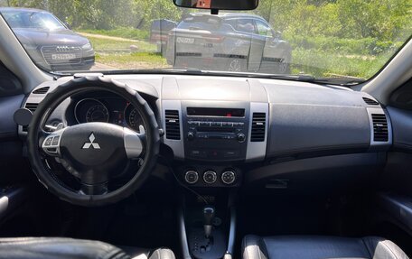 Mitsubishi Outlander III рестайлинг 3, 2010 год, 1 250 000 рублей, 18 фотография