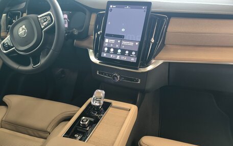 Volvo XC90 II рестайлинг, 2025 год, 9 500 000 рублей, 14 фотография