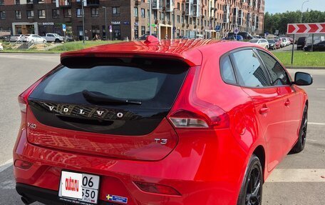 Volvo V40 II рестайлинг, 2016 год, 1 585 000 рублей, 4 фотография