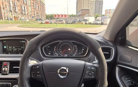 Volvo V40 II рестайлинг, 2016 год, 1 585 000 рублей, 28 фотография