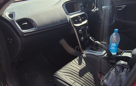 Volvo V40 II рестайлинг, 2016 год, 1 585 000 рублей, 40 фотография