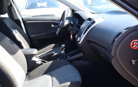 KIA cee'd I рестайлинг, 2010 год, 699 000 рублей, 9 фотография