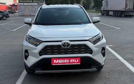 Toyota RAV4, 2019 год, 3 500 000 рублей, 1 фотография