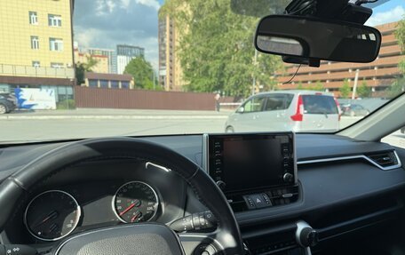 Toyota RAV4, 2019 год, 3 500 000 рублей, 8 фотография