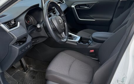 Toyota RAV4, 2019 год, 3 500 000 рублей, 6 фотография