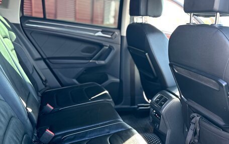Volkswagen Tiguan II, 2017 год, 2 400 000 рублей, 5 фотография