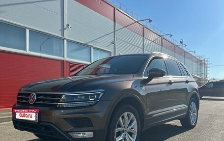 Volkswagen Tiguan II, 2017 год, 2 400 000 рублей, 13 фотография