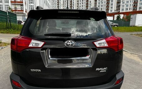 Toyota RAV4, 2014 год, 1 670 000 рублей, 4 фотография